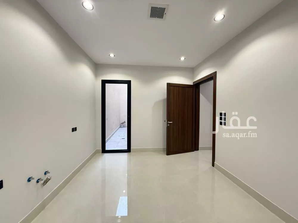6 bedroom villa in Al Mahdiyyah 27