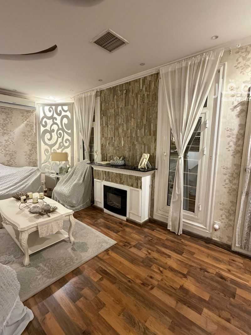5 bedroom villa in Al Aridh, Riyadh 11