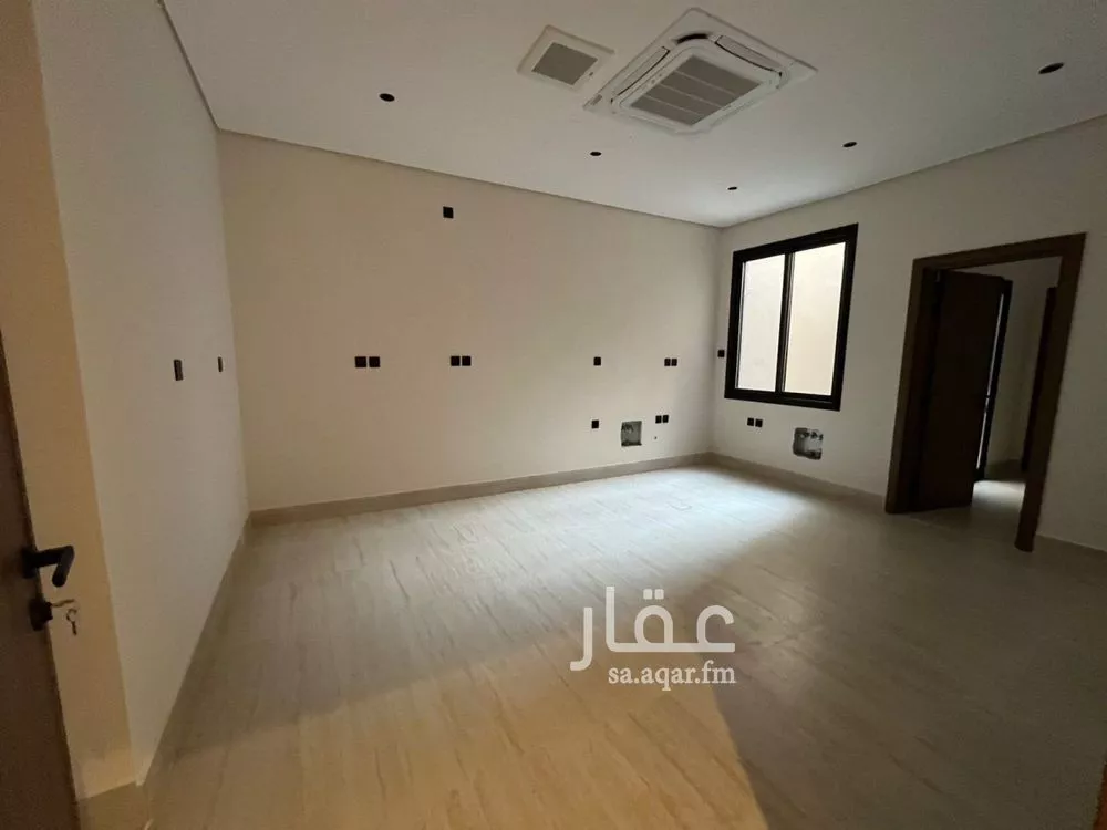 4 bedroom villa in Al Mahdiyyah 16