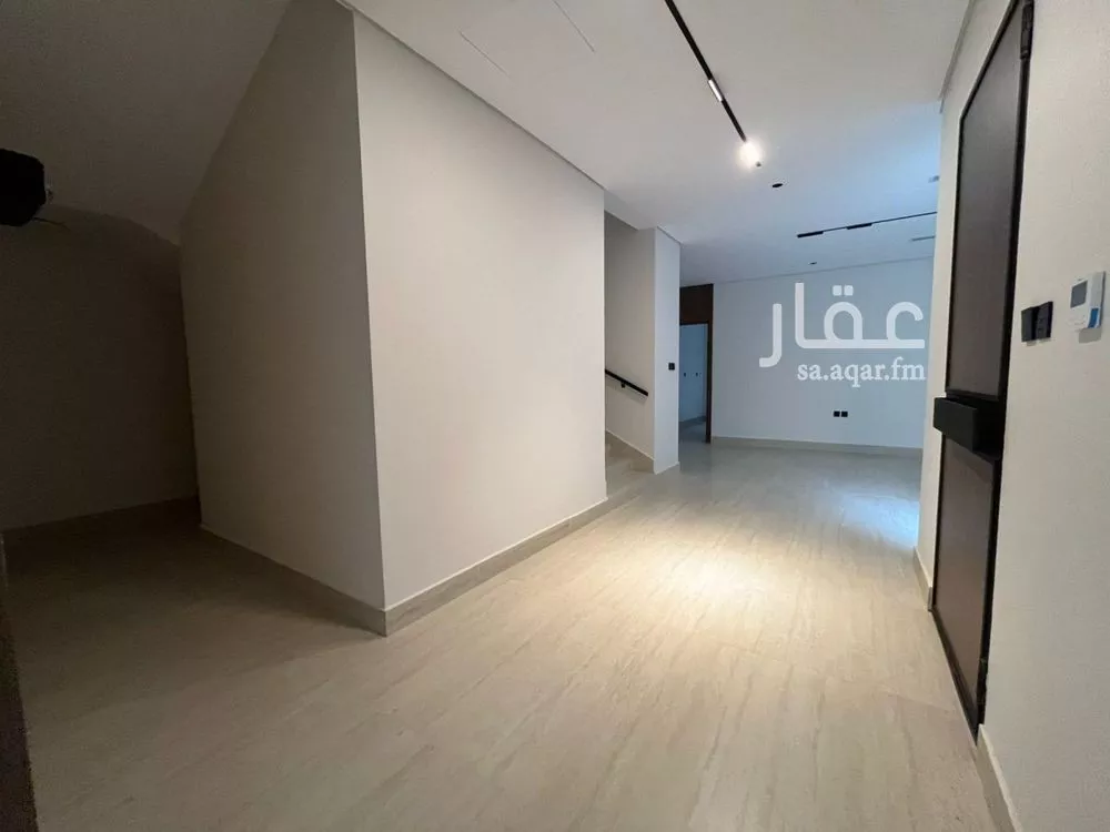 4 bedroom villa in Al Mahdiyyah 18