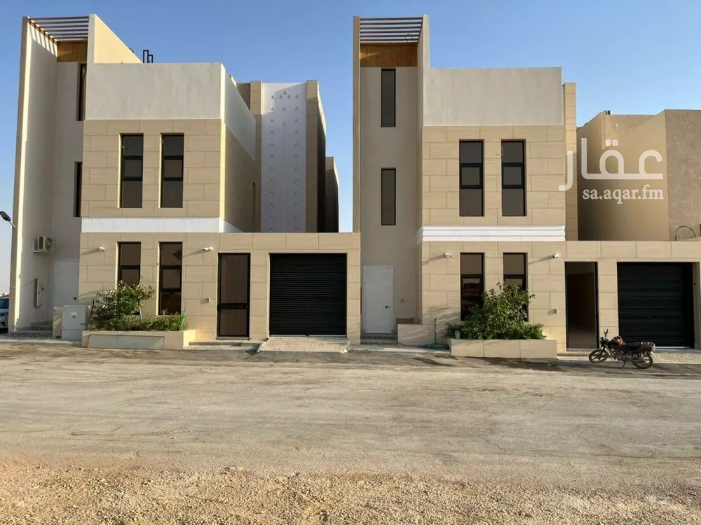 4 bedroom villa in Al Mahdiyyah 3