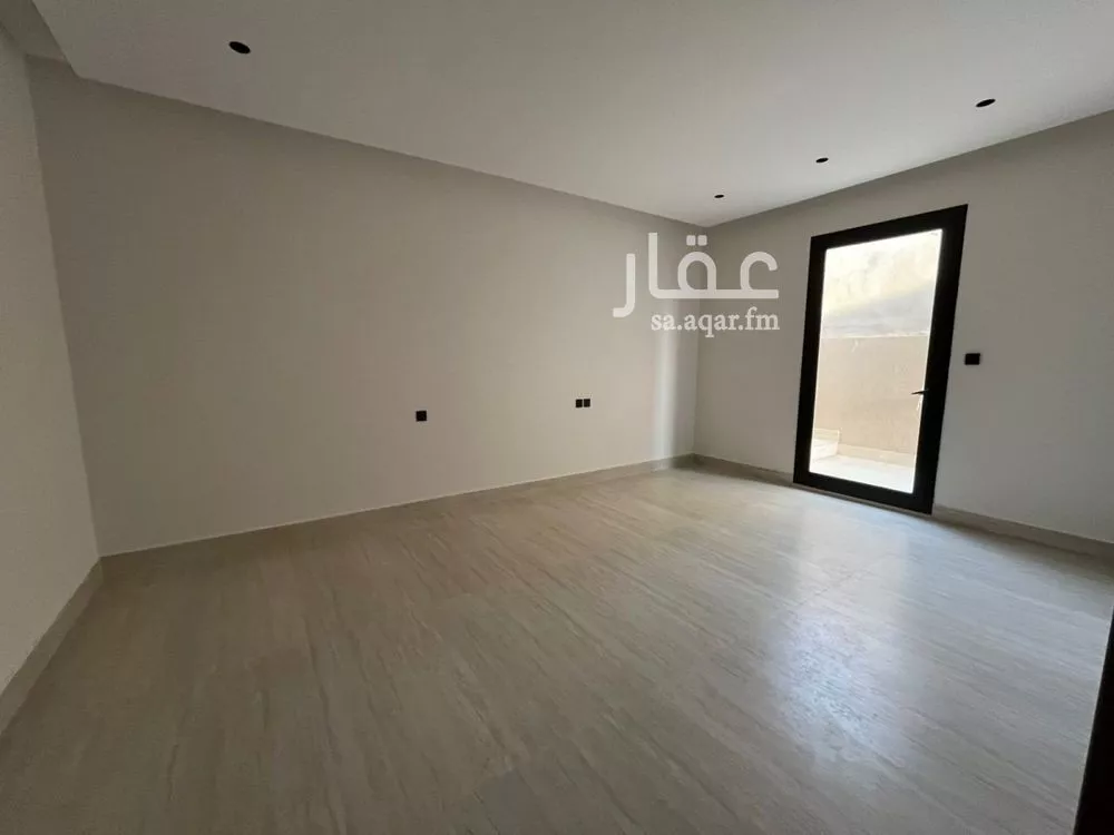 4 bedroom villa in Al Mahdiyyah 23