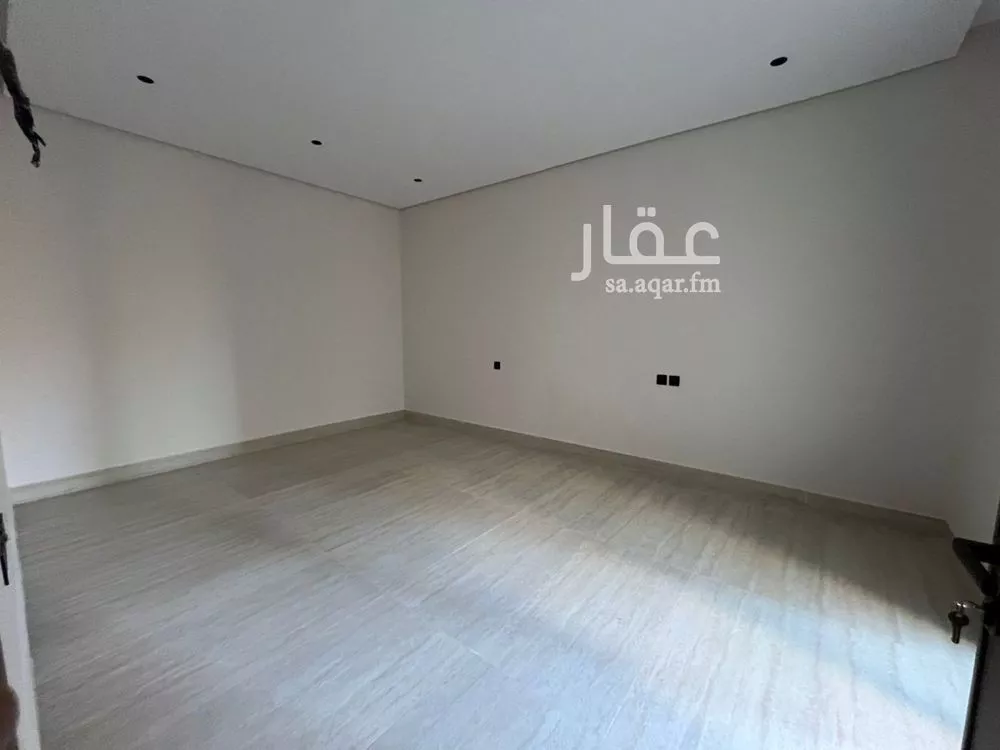 4 bedroom villa in Al Mahdiyyah 28