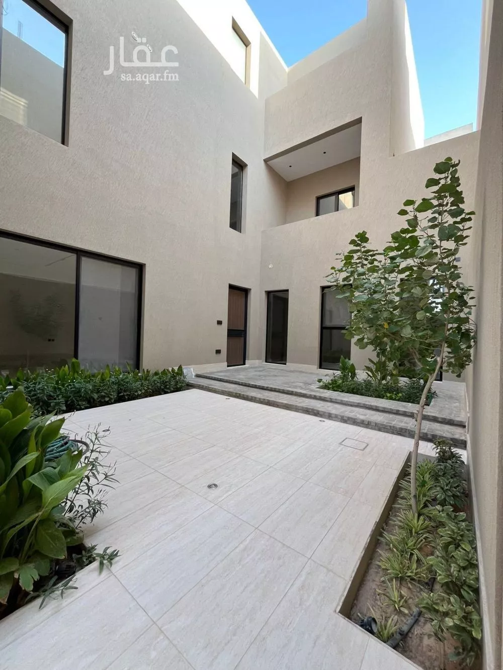 4 bedroom villa in Al Mahdiyyah 4