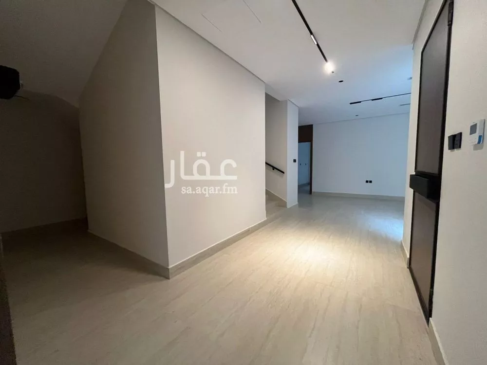 4 bedroom villa in Al Mahdiyyah 9