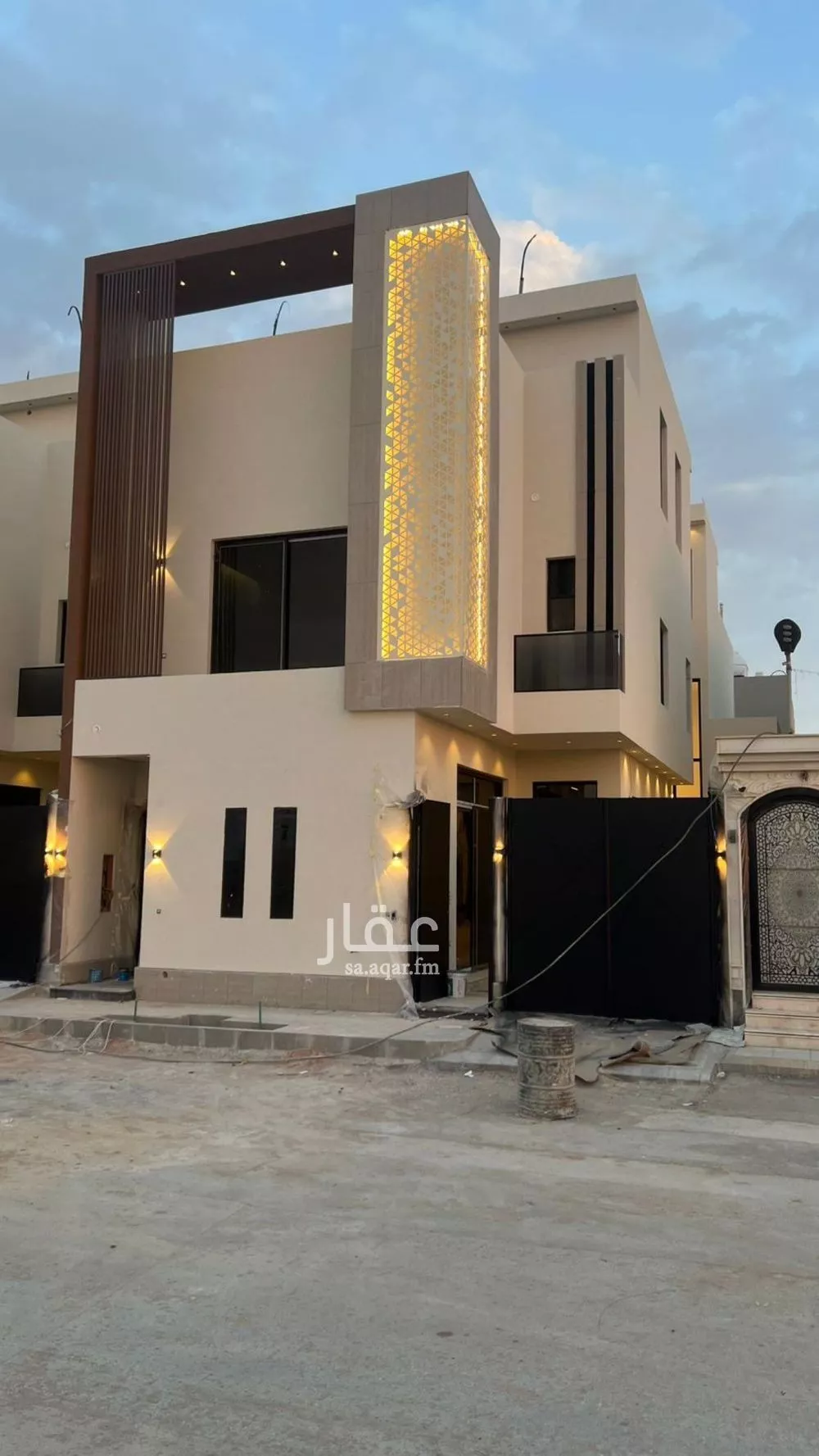 5 bedroom villa in Al Mahdiyyah 2