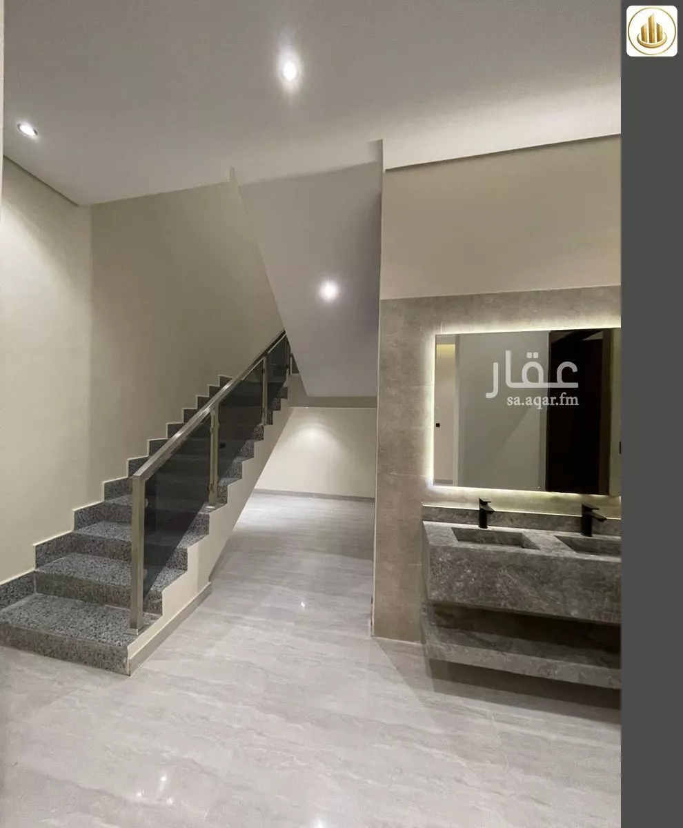 6 bedroom villa in Al Maizilah 9