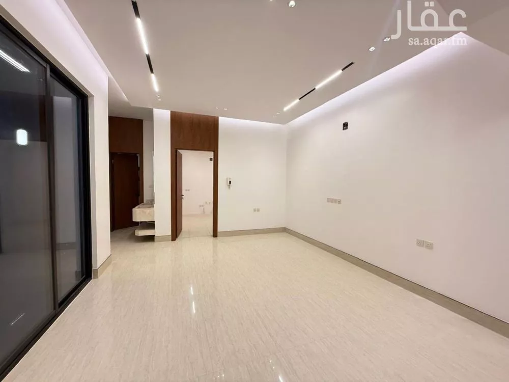 6 bedroom villa in Al Mahdiyyah 13