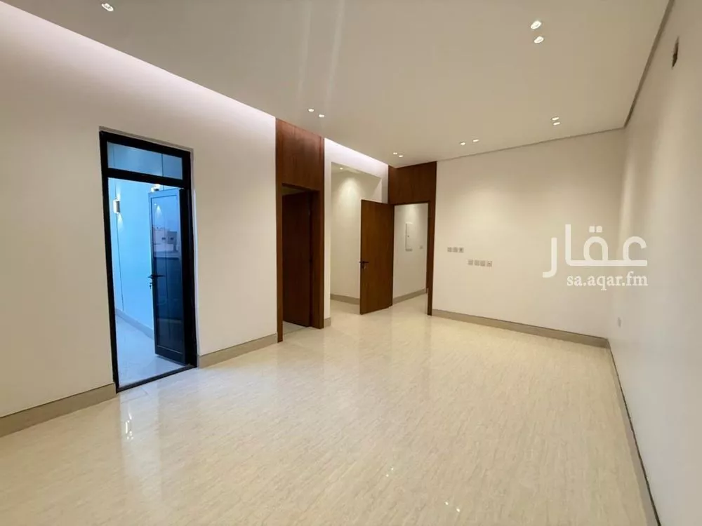 6 bedroom villa in Al Mahdiyyah 18