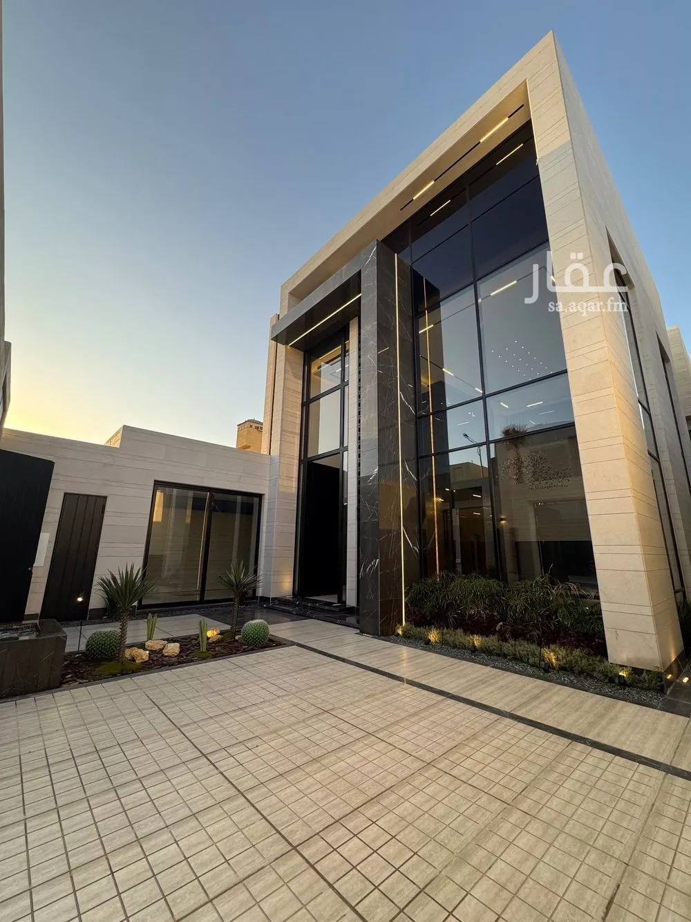 6 bedroom villa in Al Narjis 3