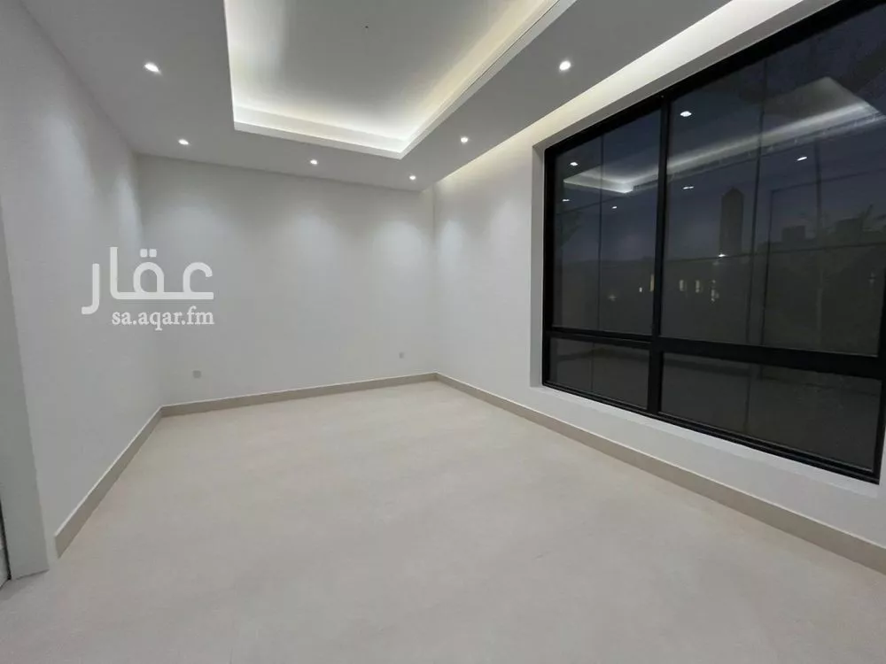 6 bedroom villa in Al Mahdiyyah 9