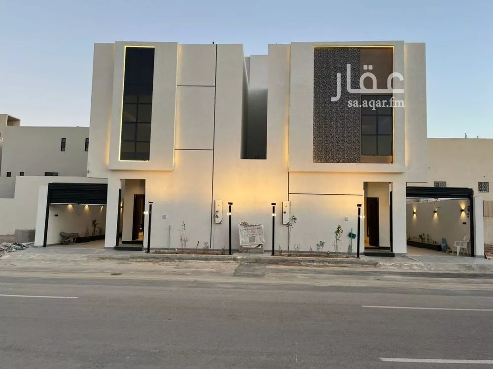 5 bedroom villa in Al Mahdiyyah 2