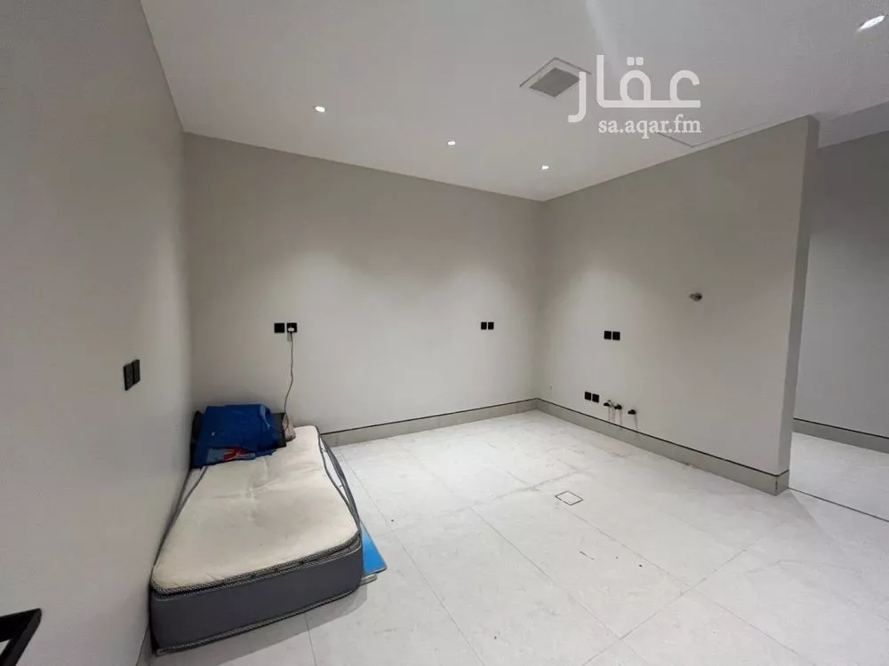 5 bedroom villa in Al Mahdiyyah 23