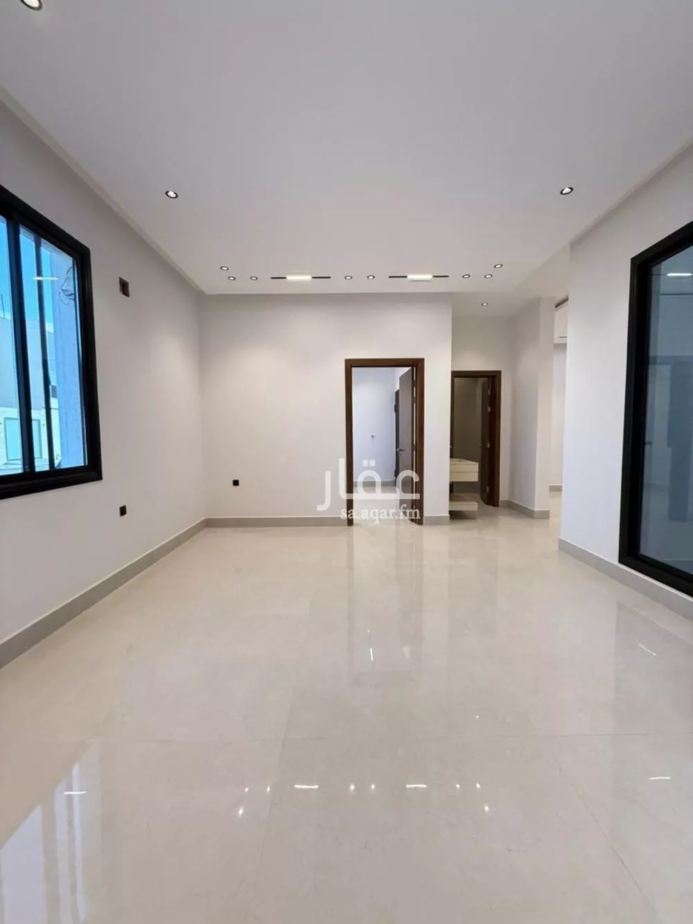 5 bedroom villa in Al Mahdiyyah 8