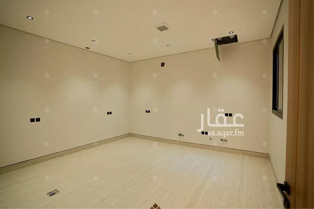 6 bedroom villa in Al Mahdiyyah 22