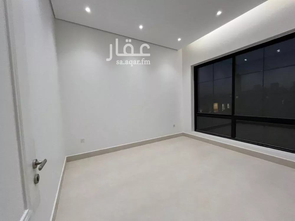 6 bedroom villa in Al Mahdiyyah 17