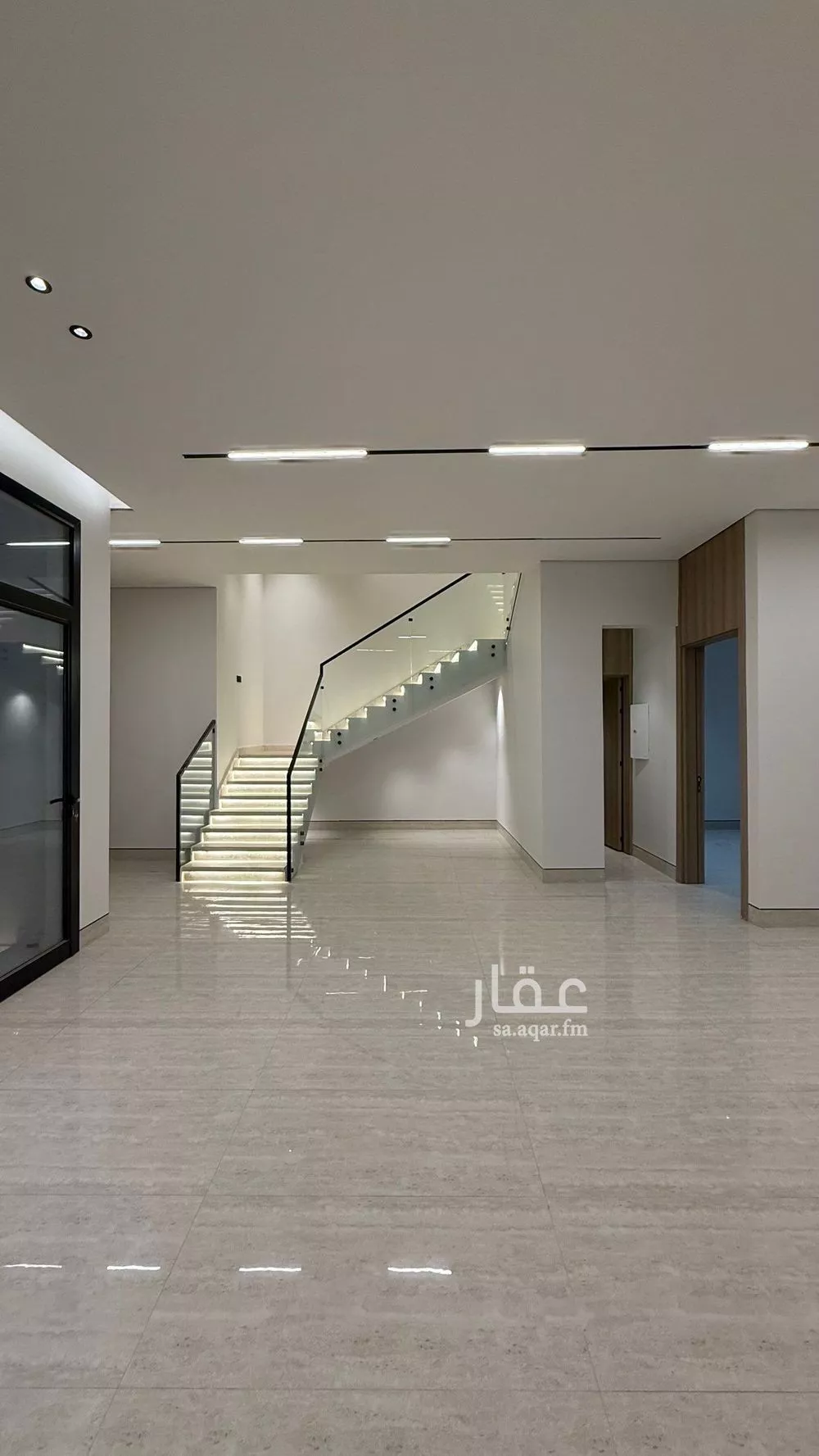 6 bedroom villa in Al Mahdiyyah 3