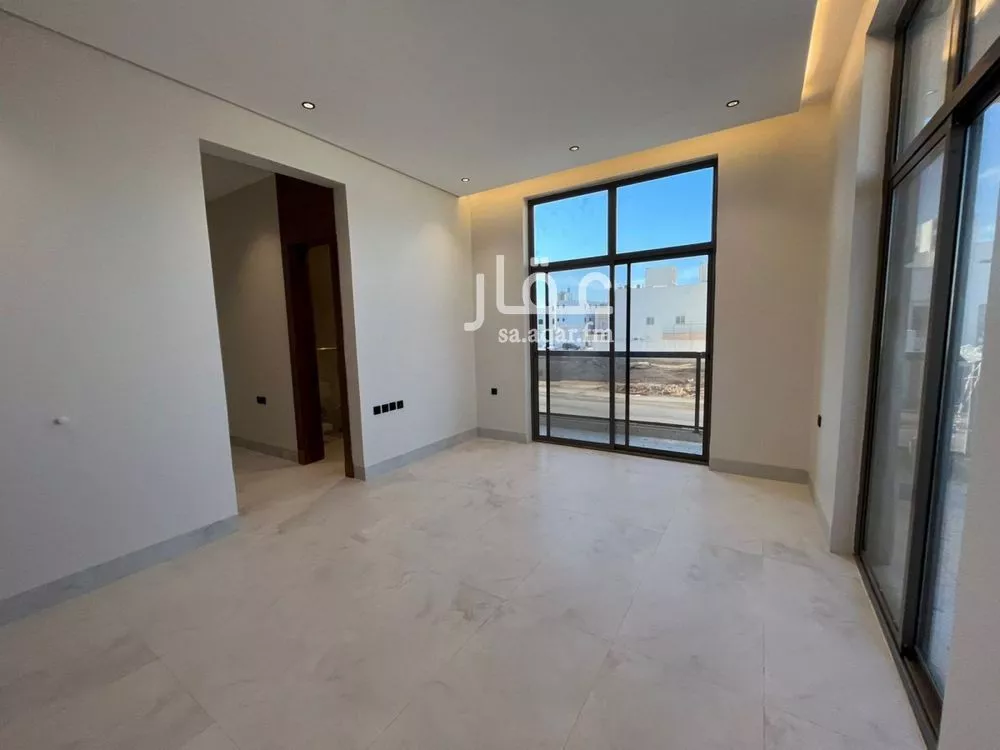 4 bedroom villa in Al Mahdiyyah 17