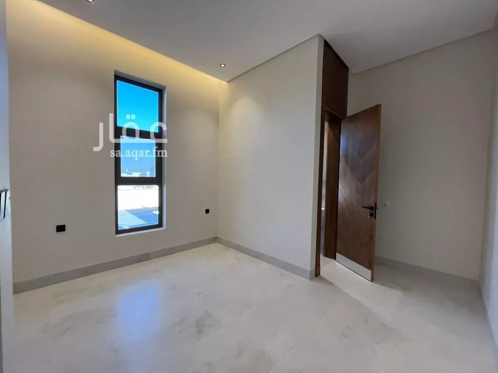 4 bedroom villa in Al Mahdiyyah 20