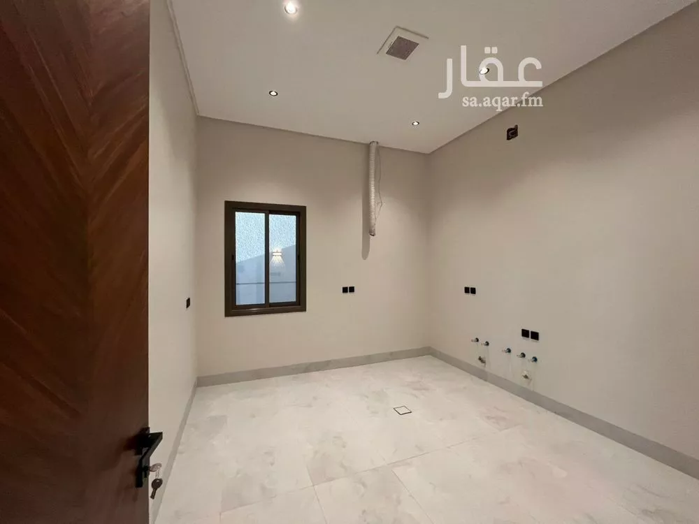 4 bedroom villa in Al Mahdiyyah 9
