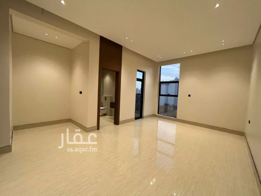 6 bedroom villa in Al Mahdiyyah 17