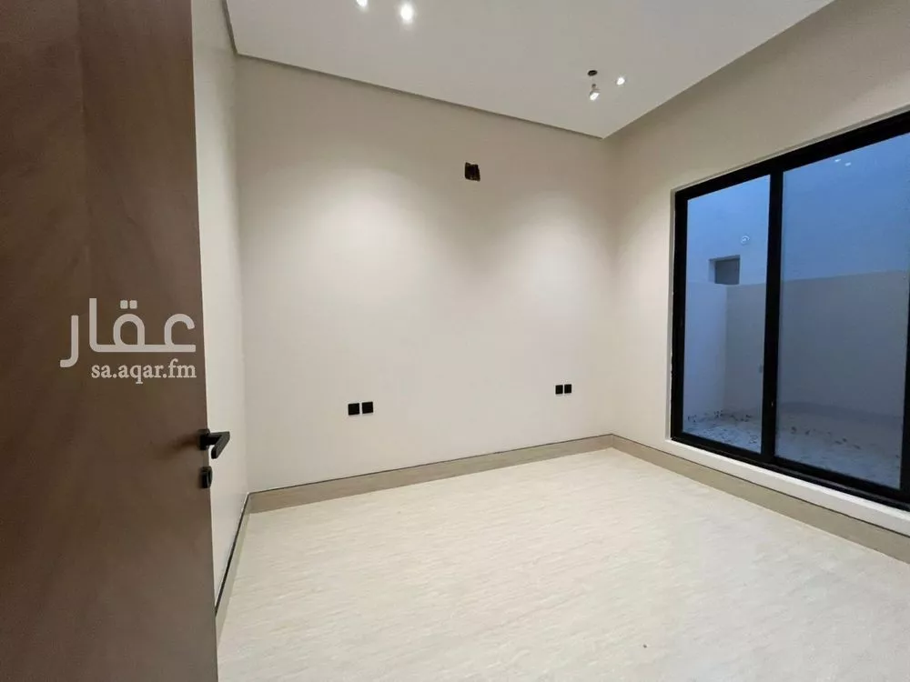 6 bedroom villa in Al Mahdiyyah 18