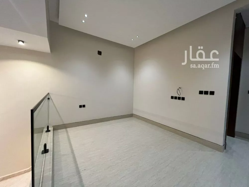 6 bedroom villa in Al Mahdiyyah 24