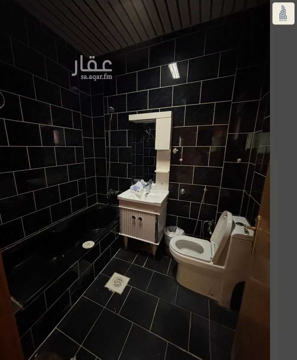 فيلا 5 غرف في الوادي 16