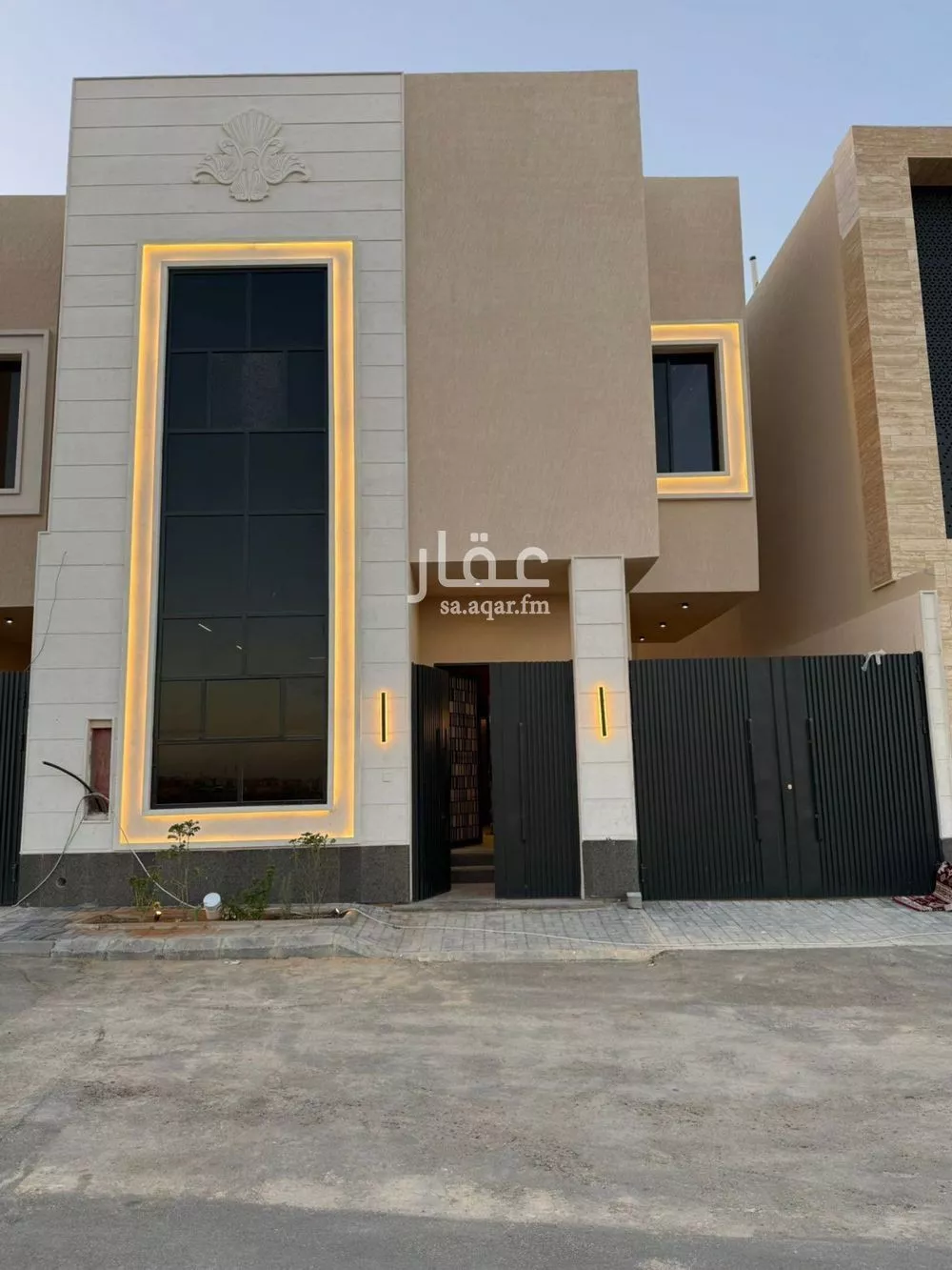 5 bedroom villa in Al Mahdiyyah 2