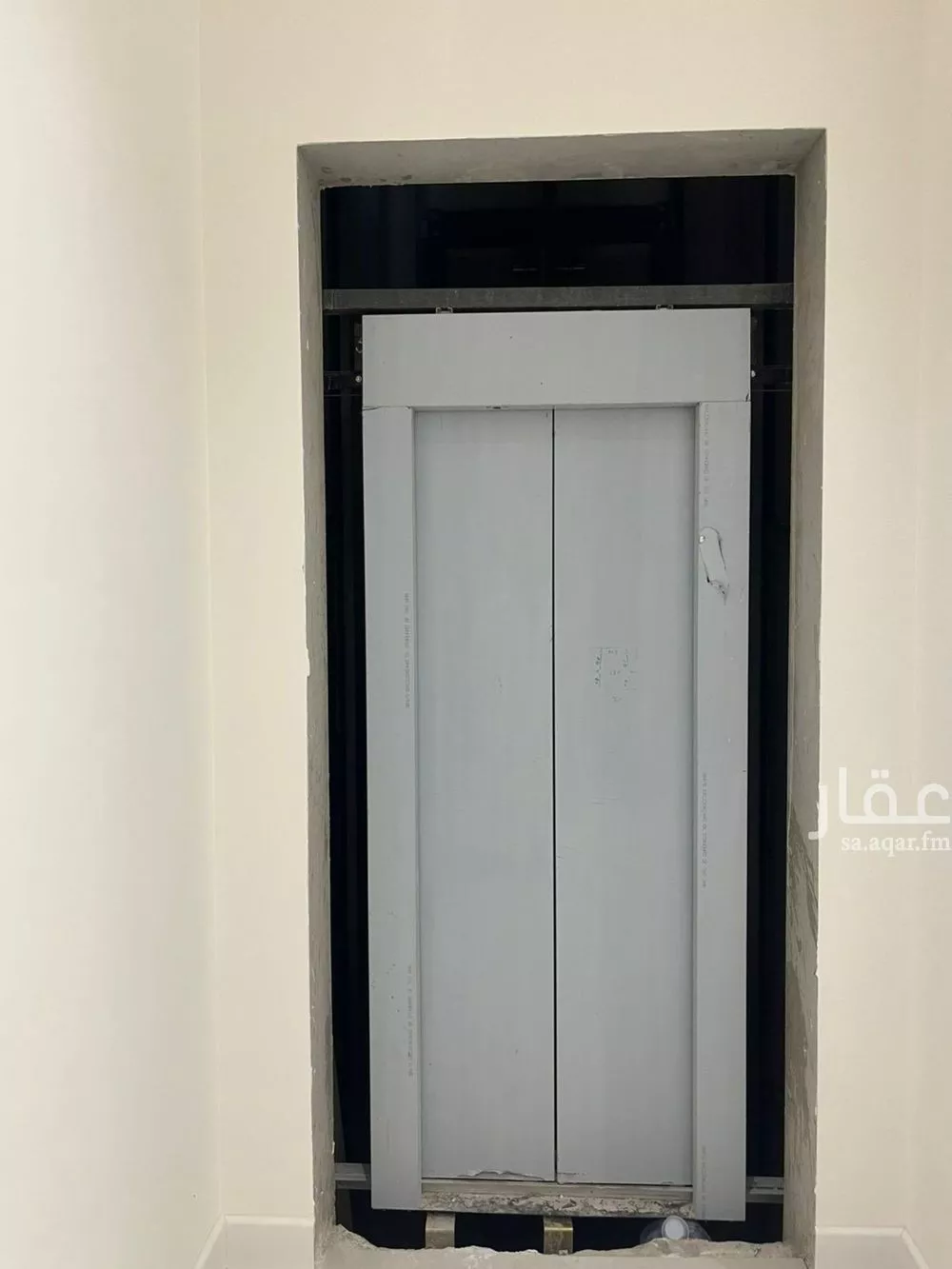 فيلا 6 غرف في المهدية 12