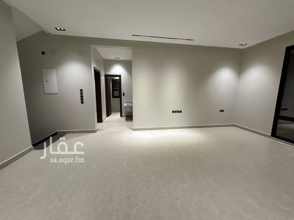 فيلا 4 غرف في الرمال 20