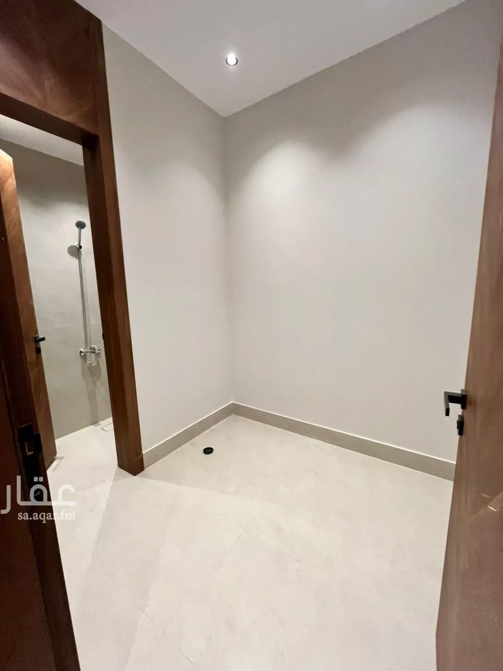 فيلا 6 غرف في المهدية 21