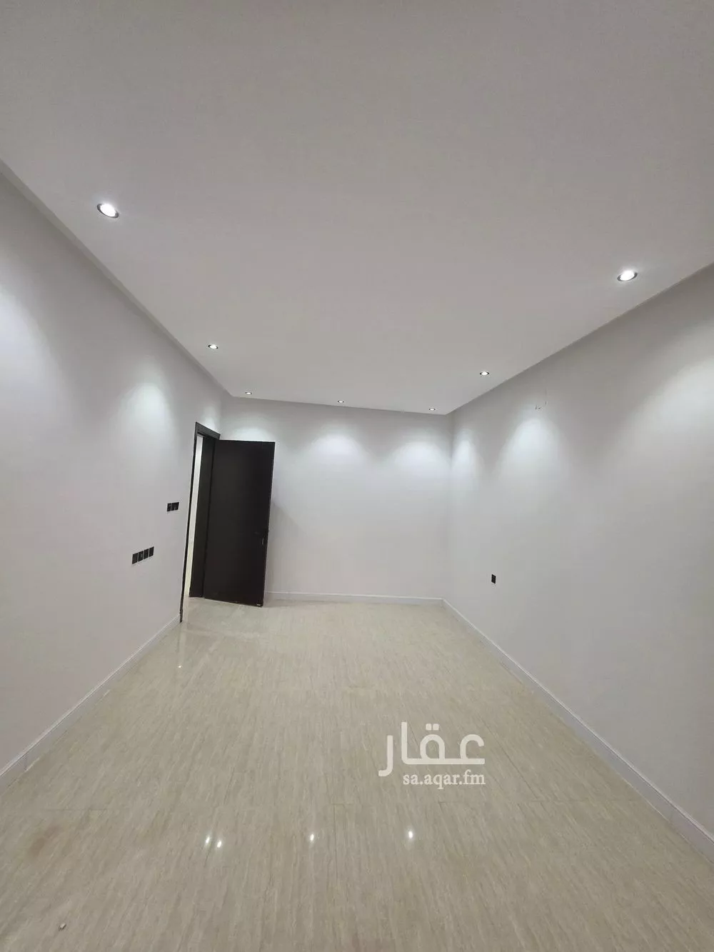 فيلا 6 غرف في طويق 9
