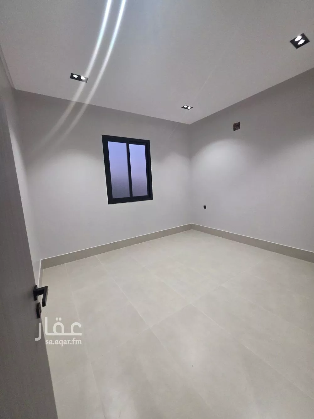 فيلا 8 غرف في العريجاء الغربية 15