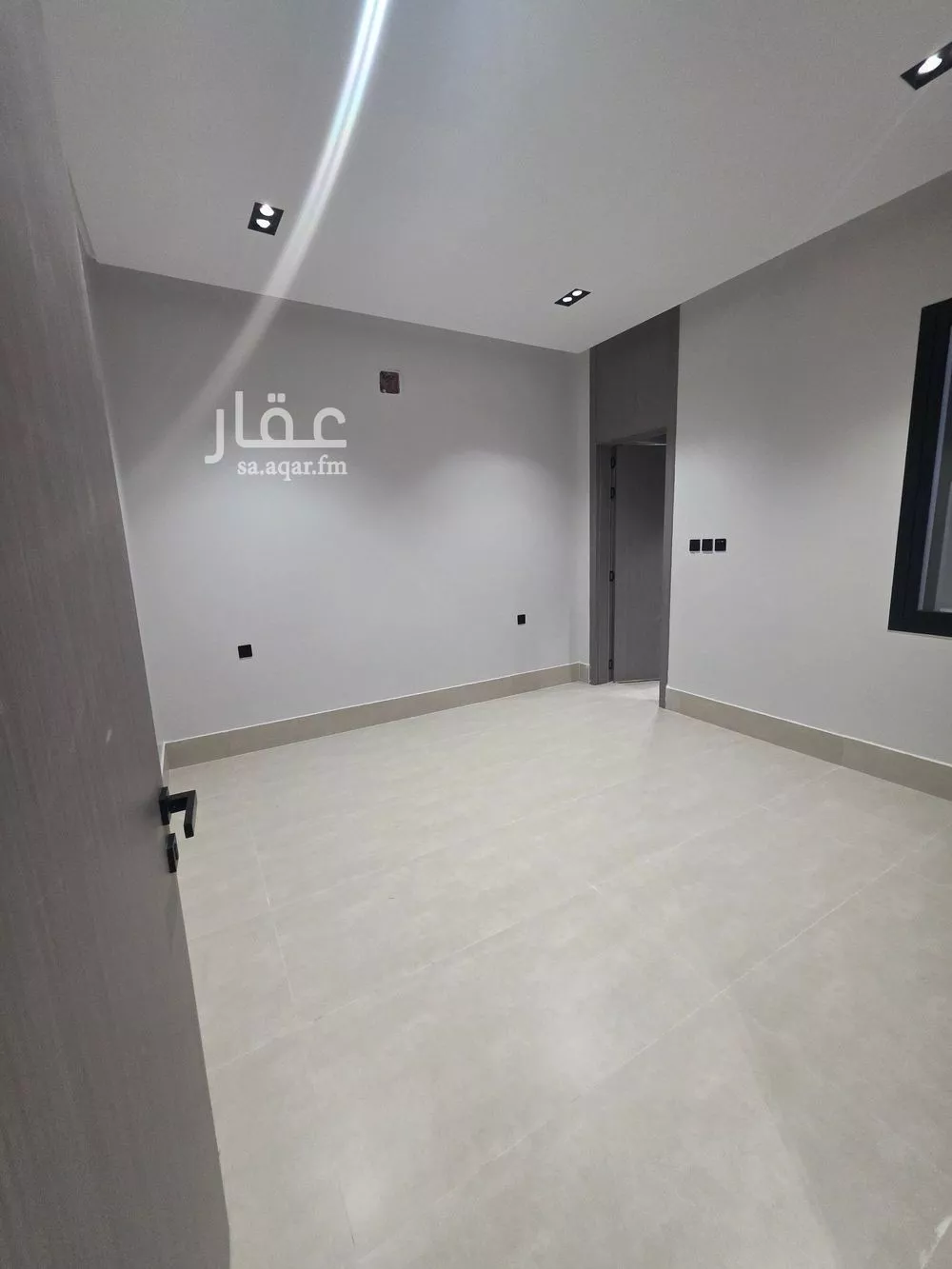 فيلا 8 غرف في العريجاء الغربية 20