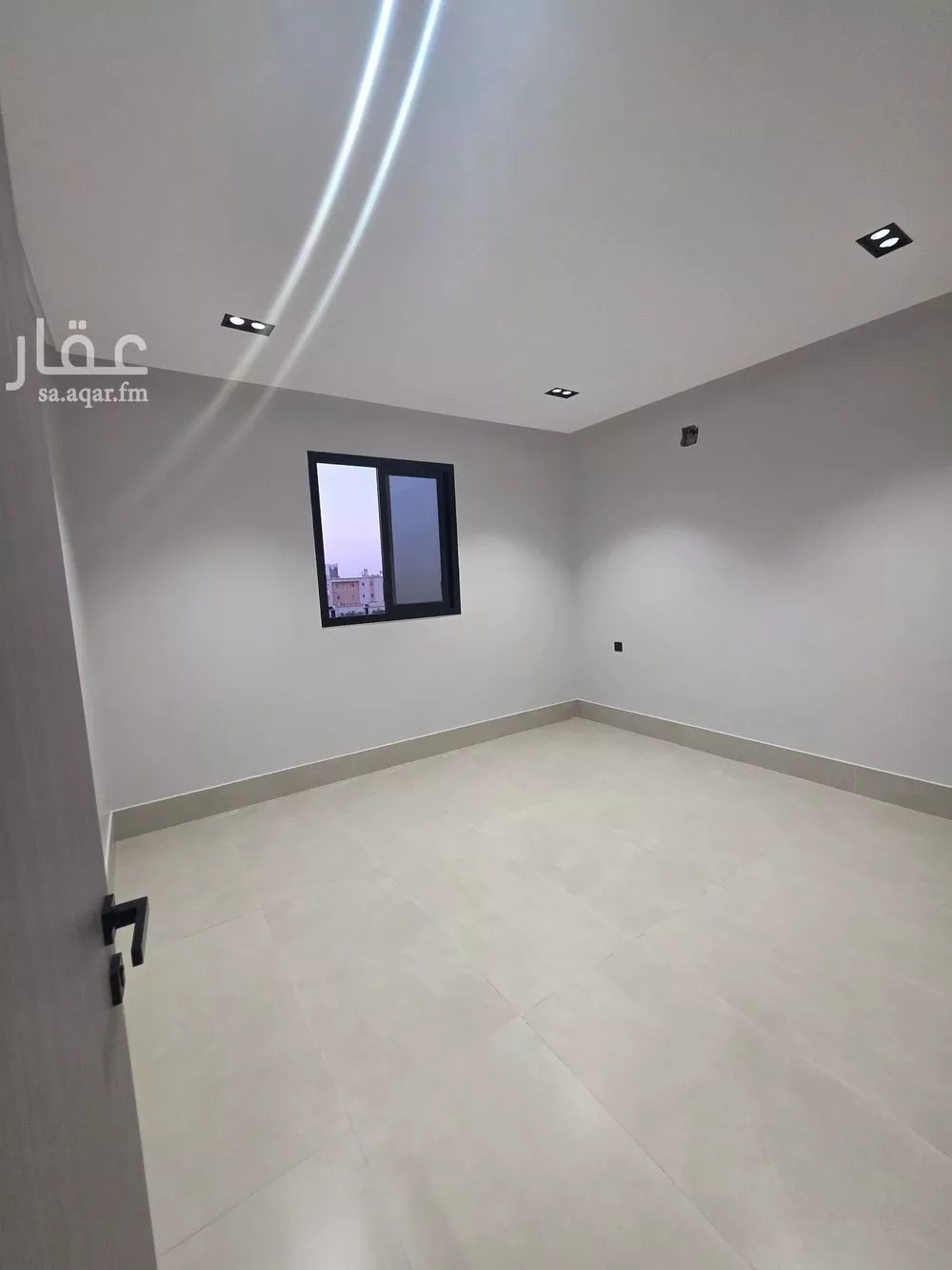 فيلا 8 غرف في العريجاء الغربية 6
