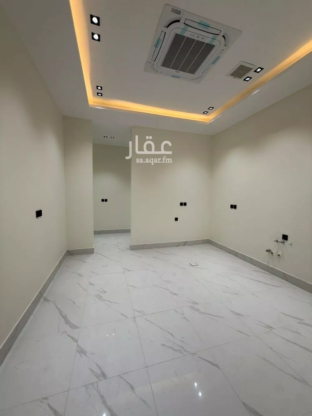 5 bedroom villa in Al Narjis 3