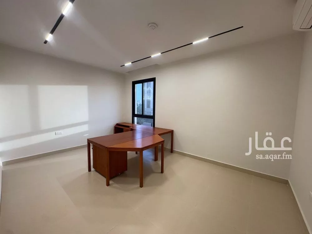 فيلا 4 غرف في سدرة 17