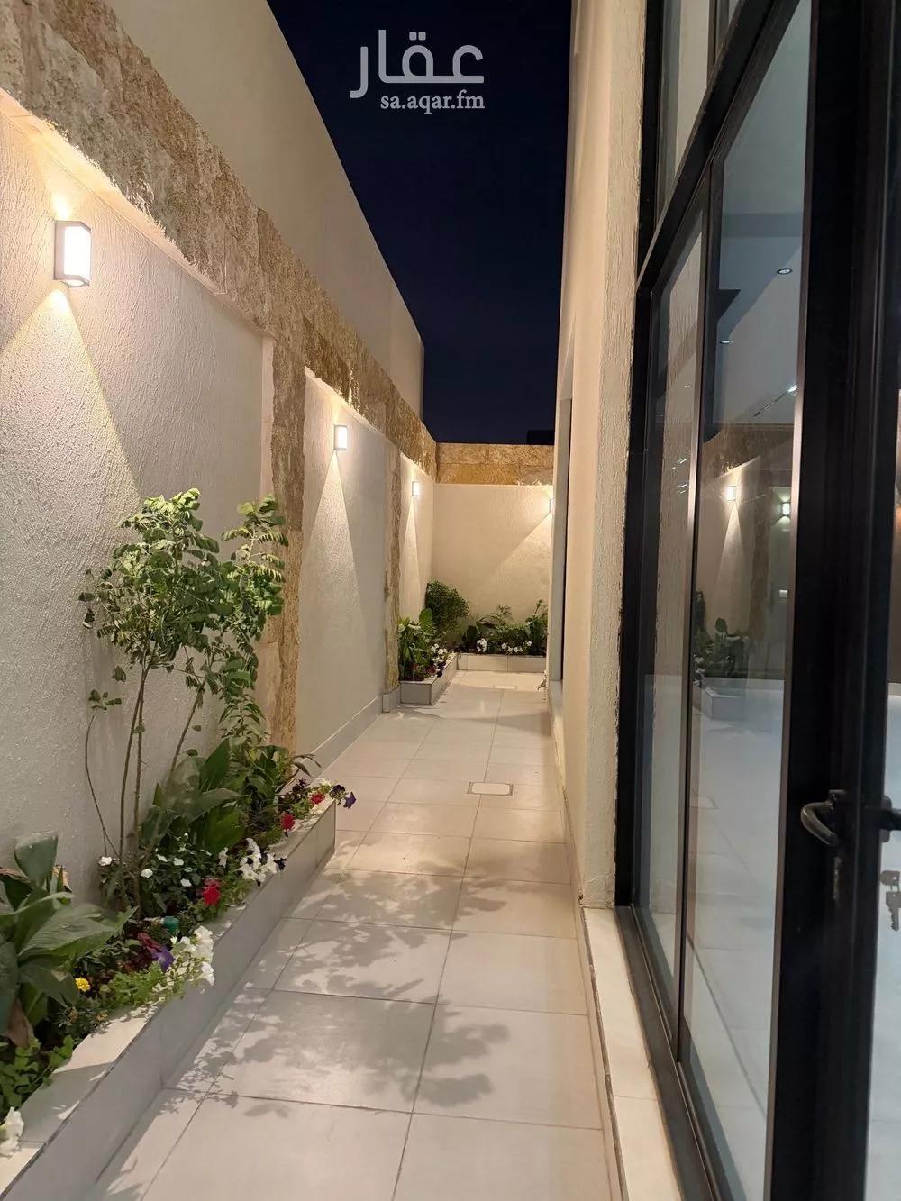 5 bedroom villa in Al Narjis 5