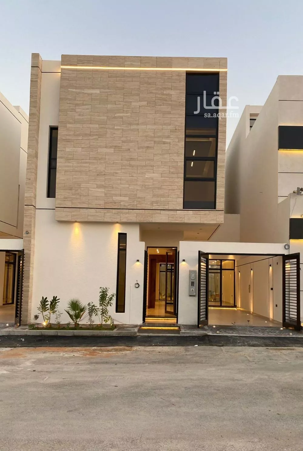 5 bedroom villa in Al Mahdiyyah 2