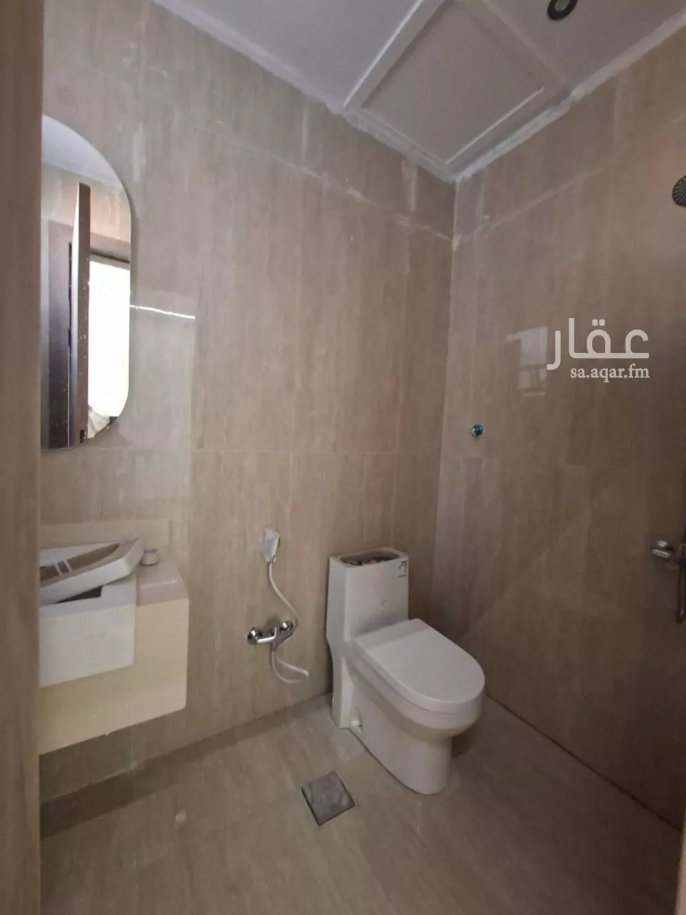 فيلا 8 غرف في طويق 12