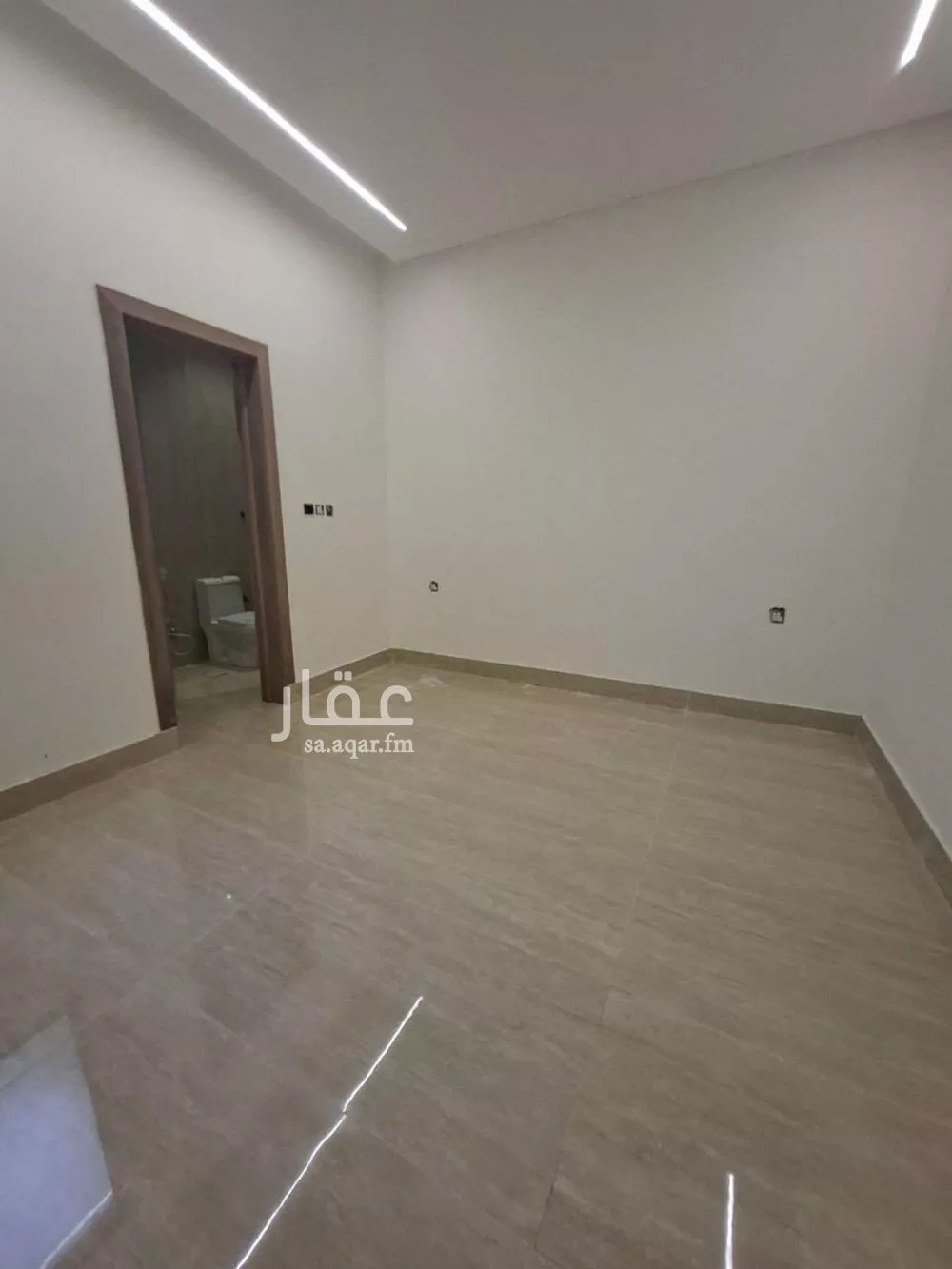 فيلا 8 غرف في طويق 15