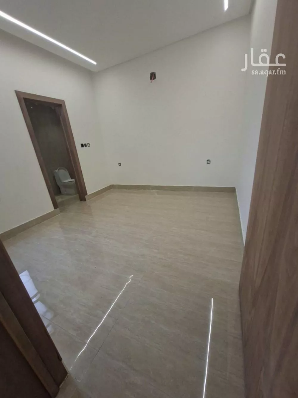 فيلا 8 غرف في طويق 22