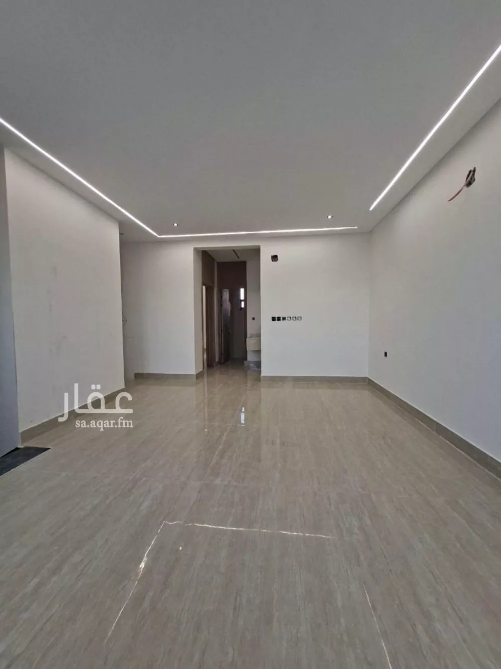 فيلا 8 غرف في طويق 4