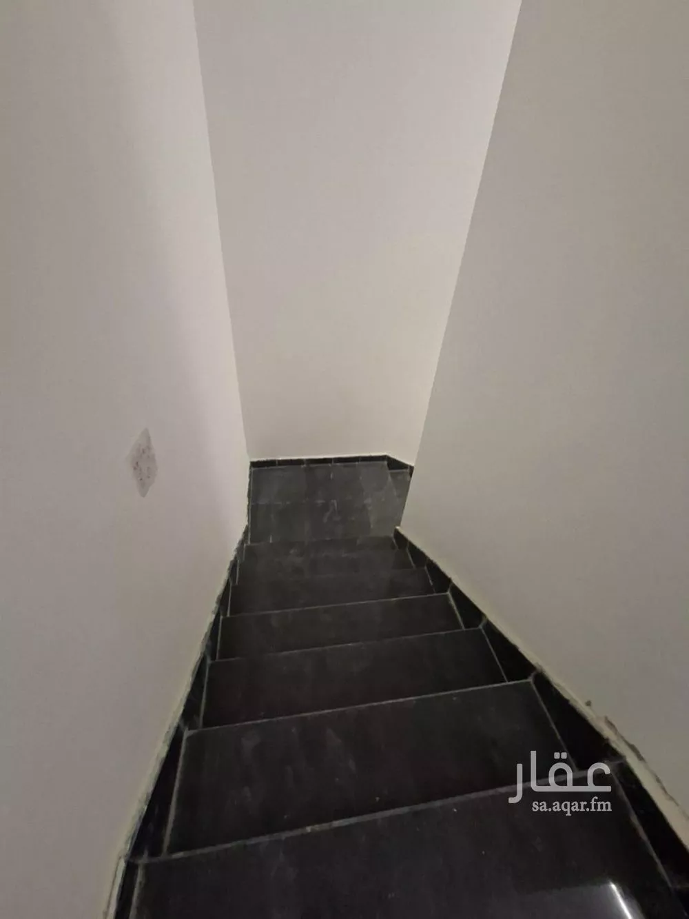 فيلا 8 غرف في طويق 9