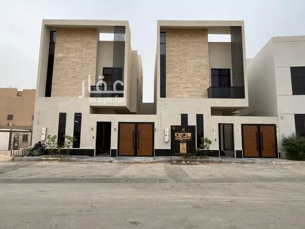 5 bedroom villa in Al Mahdiyyah 2
