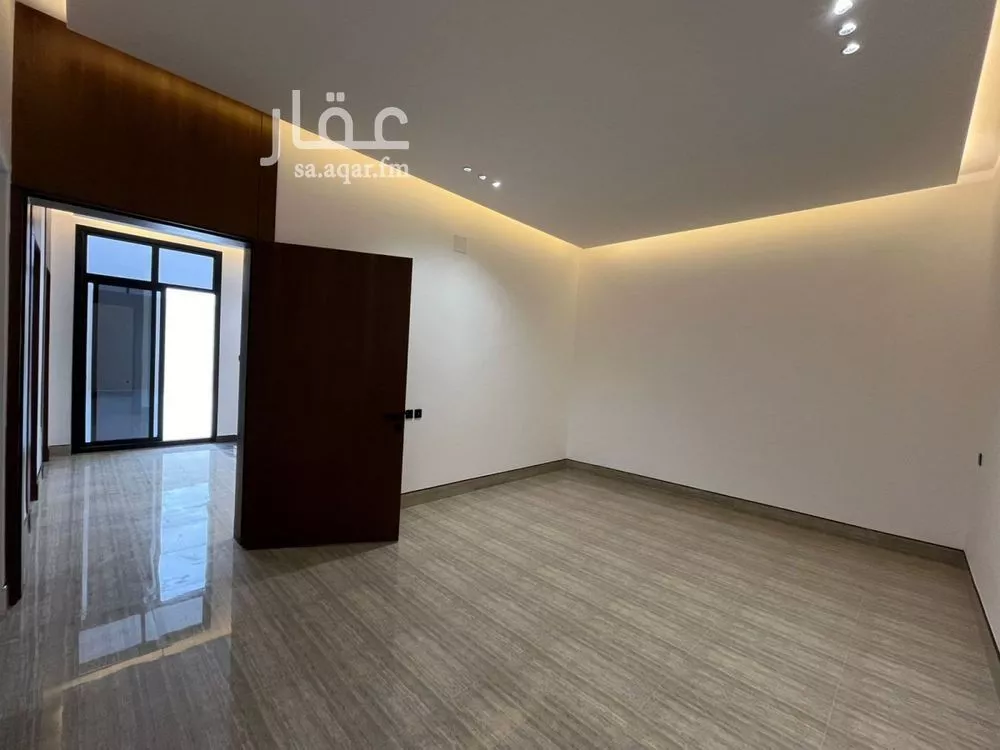 5 bedroom villa in Al Mahdiyyah 21