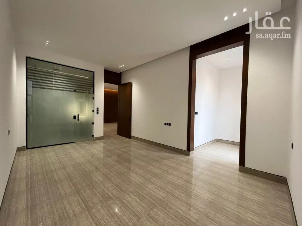 5 bedroom villa in Al Mahdiyyah 10