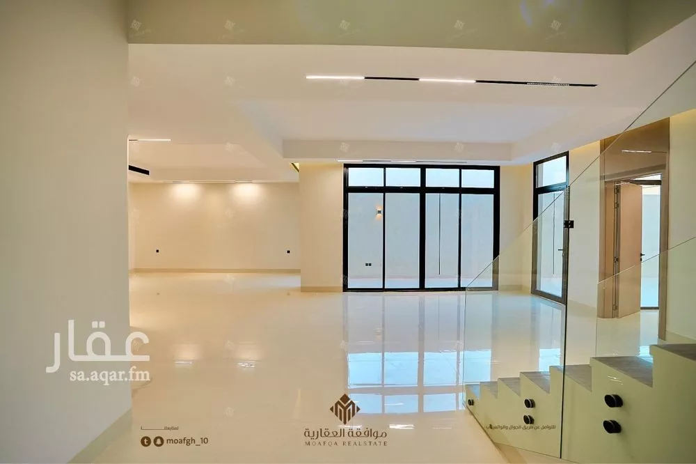 5 bedroom villa in Al Mahdiyyah 25
