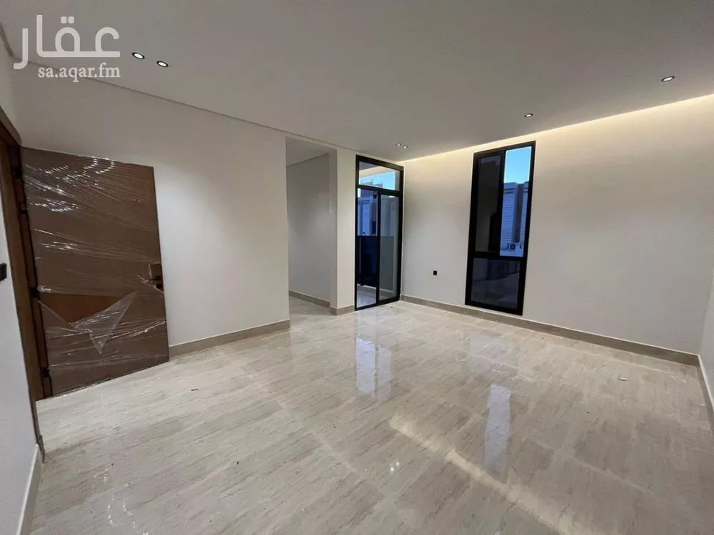 5 bedroom villa in Al Mahdiyyah 15